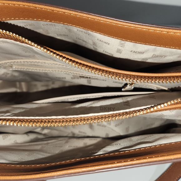 Dkny Bags Newnever Worn Authentic Dkny Bryanna Shoulder Bag W